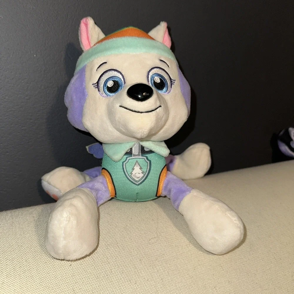 Nickelodeon Paw Patrol Everest Plush  - Pup Pals 8